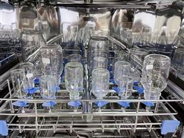 色譜進樣小(xiǎo)瓶專用全自動玻璃器皿洗瓶機